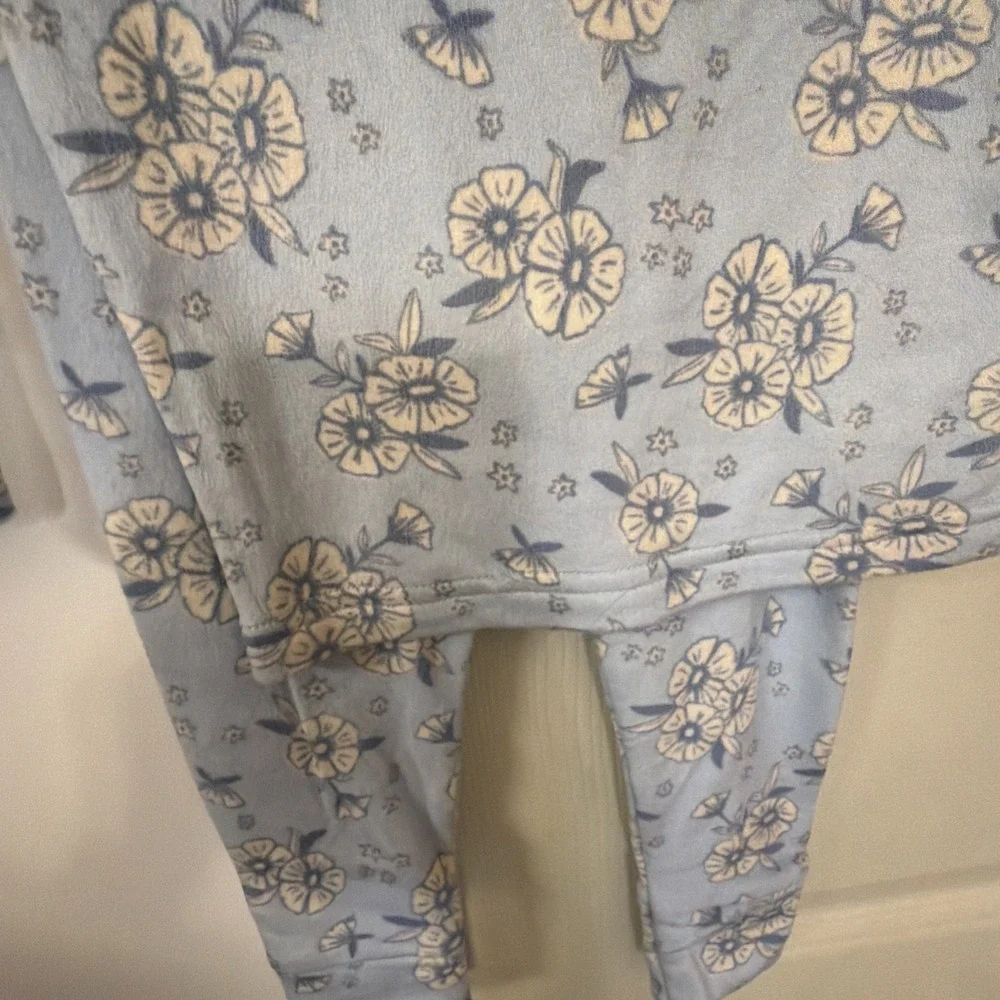 Cat & Jack Blue White Floral Pajama Baby Set Size 2T Soft fleece New